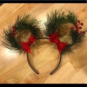 Christmas Minnie Mouse ears